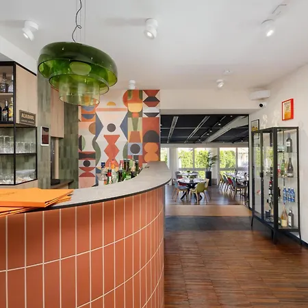 Kremowa By Solarento * Warszawa